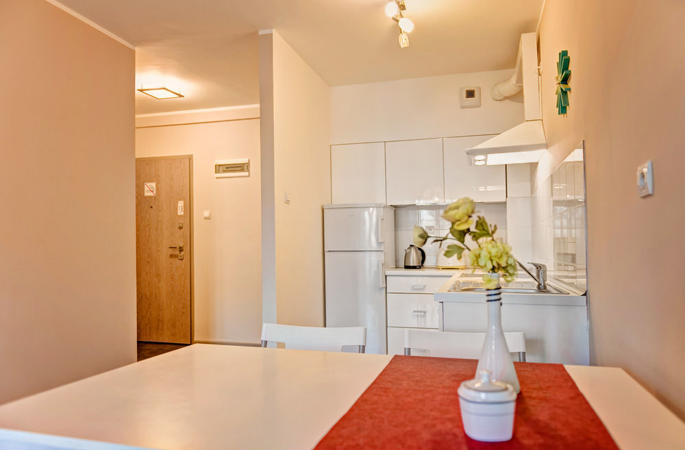 E-Apartamenty Koscielna 30 Posen Exterior foto